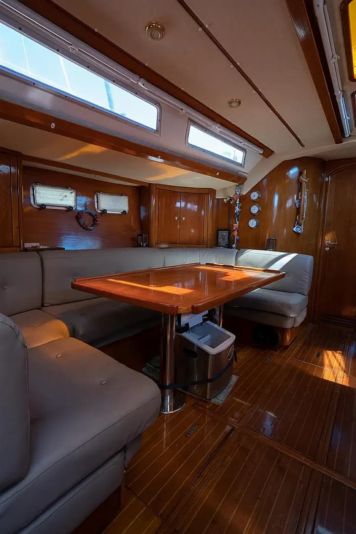 Jeanneau 51 in Palaio Faliro / Flisvos Marina - Photo 4