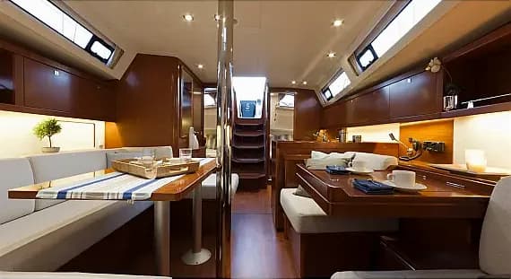 Oceanis 41 in Lefkada / D-Marin Marina Lefkas - Photo 3