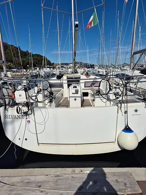 Sun Odyssey 440 in Sardinia / Portisco / Marina di Portisco - Photo 1
