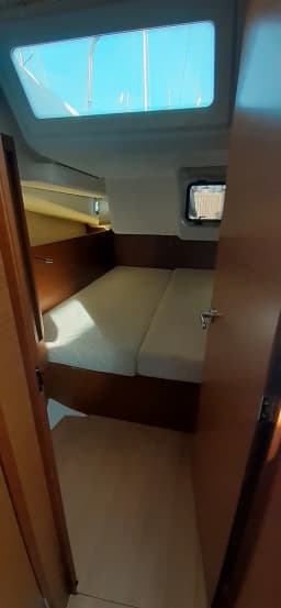 Sun Odyssey 440 in Sardinia / Portisco / Marina di Portisco thumbnail 7