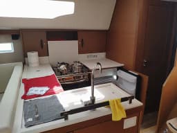 Jeanneau 51 in Preveza Marina thumbnail 22