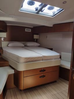 Jeanneau 51 in Preveza Marina thumbnail 25