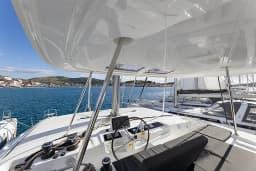 Lagoon 46 in Rogoznica / Marina Frapa thumbnail 12