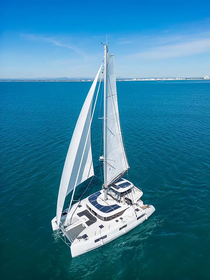 Lagoon 46 in Corsica / Ajaccio / Port Tino Rossi - Photo 2