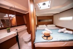 Sun Odyssey 410 in Skopelos / Elios / Neo Klima thumbnail 10