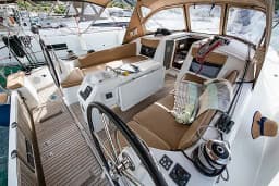 Sun Odyssey 410 in Skopelos / Elios / Neo Klima thumbnail 3
