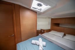 Sun Odyssey 410 in Skopelos / Elios / Neo Klima thumbnail 6