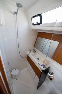 Sun Odyssey 410 in Skopelos / Elios / Neo Klima thumbnail 9
