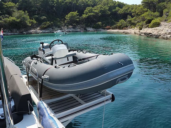 Lagoon 50 in Kaštel Gomilica / Marina Kaštela - Photo 4