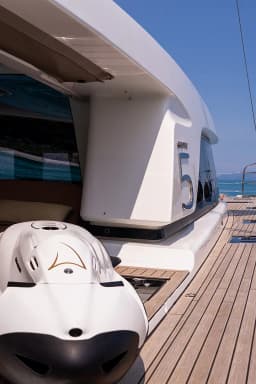 Lagoon Sixty 5 in Sardinia / Olbia / Marina di Olbia thumbnail 8