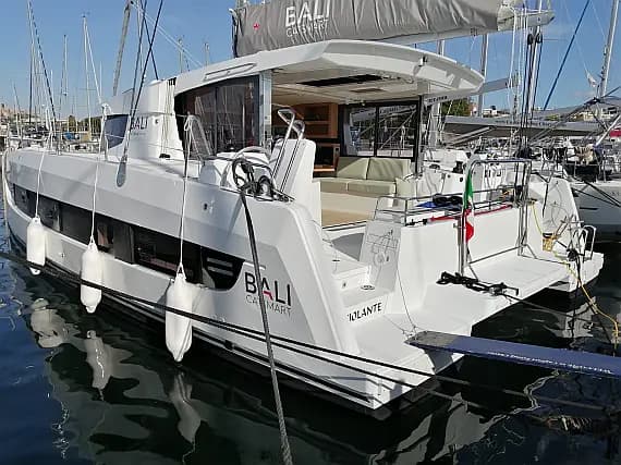 Bali Catsmart in Sardinia / Cagliari / Marina di Cagliari - image 1