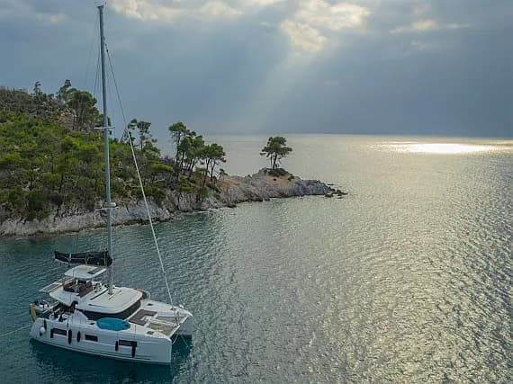 Lagoon 46 in Skiathos - Photo 1