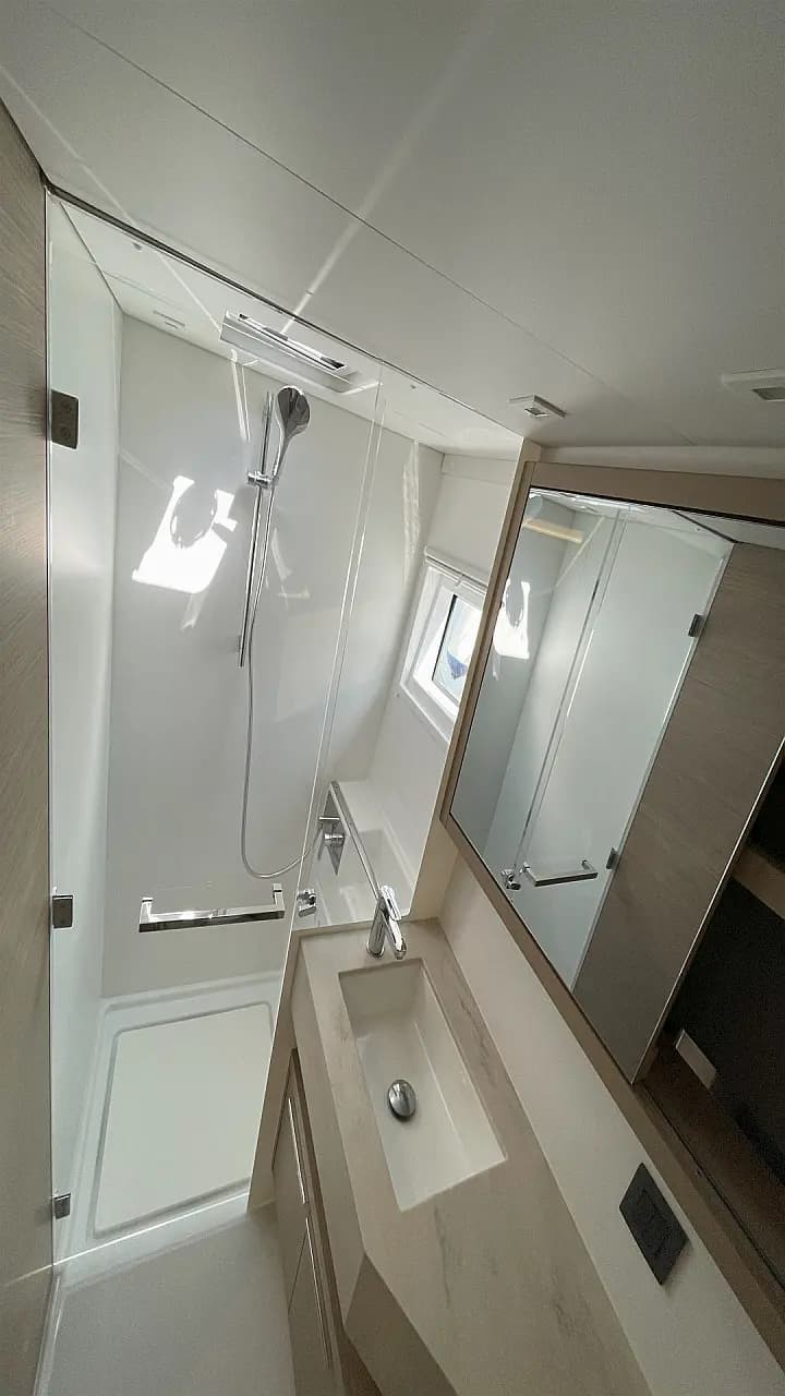 Lagoon 46 in Skiathos - Photo 5