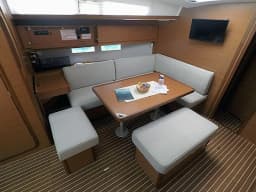 Dufour 460 Grand Large in Šibenik / D-Marin Marina Mandalina thumbnail 6