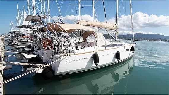 Sun Odyssey 349 in Nea Peramos - Attica / Nea Peramos - Photo 1
