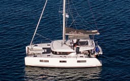 Lagoon 46 in Mykonos / Tourlos Marina thumbnail 10