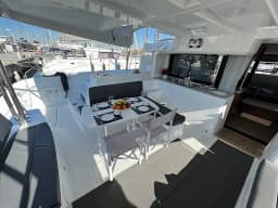 Lagoon 46 in Mykonos / Tourlos Marina thumbnail 14