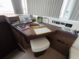 Lagoon 46 in Mykonos / Tourlos Marina thumbnail 19