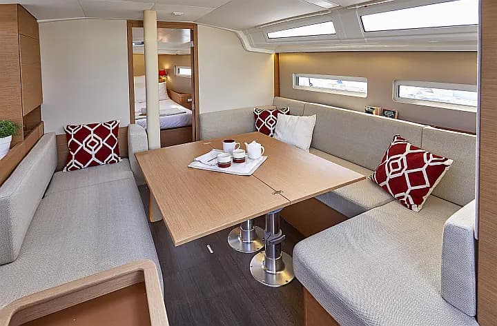 Sun Odyssey 410 in Kaštel Gomilica / Marina Kaštela - Photo 4
