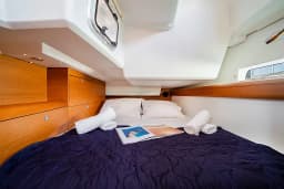 Sun Odyssey 519 in Rhodes New Marina thumbnail 10