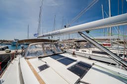 Sun Odyssey 519 in Rhodes New Marina thumbnail 19