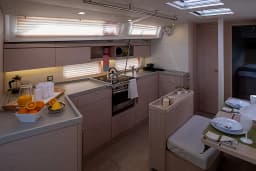 Oceanis 46.1 in Lefkada / D-Marin Marina Lefkas thumbnail 31