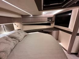 Galeon 680 Fly in Dubrovnik / Marina Frapa Dubrovnik thumbnail 29