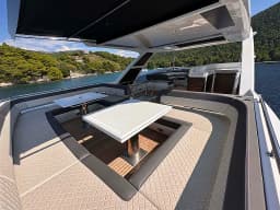 Galeon 680 Fly in Dubrovnik / Marina Frapa Dubrovnik thumbnail 8