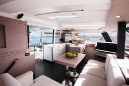 Astréa 42 in Paros port thumbnail 10