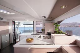 Astréa 42 in Paros port thumbnail 11