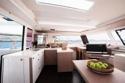 Astréa 42 in Paros port thumbnail 7