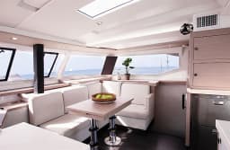 Astréa 42 in Paros port thumbnail 9