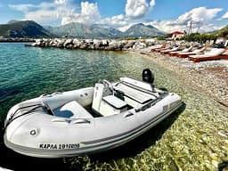 Lagoon 42 in Paros port thumbnail 12