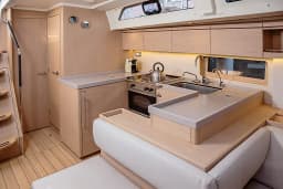 Oceanis 51.1 in Sicily / Furnari / Marina Portorosa thumbnail 12