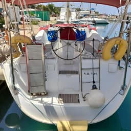 Oceanis 393 in Pilos / Pylos Marina thumbnail 3