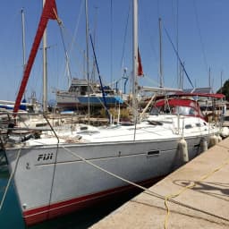 Oceanis 393 in Pilos / Pylos Marina thumbnail 6