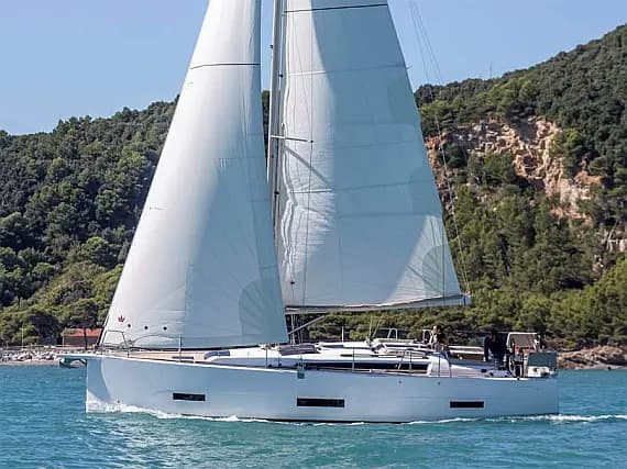 Dufour 390 in Mallorca / Palma de Mallorca / La Lonja Marina Charter - image 1