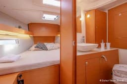 Dufour 390 in Mallorca / Palma de Mallorca / La Lonja Marina Charter thumbnail 14