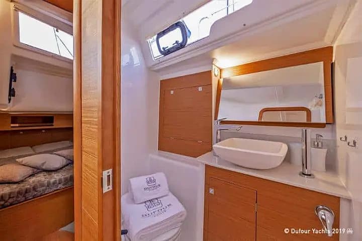 Dufour 390 in Mallorca / Palma de Mallorca / La Lonja Marina Charter - Photo 5