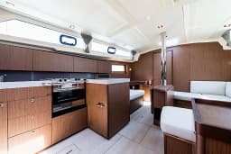 Oceanis 41.1 in Lefkada / Port of Lefkas thumbnail 11