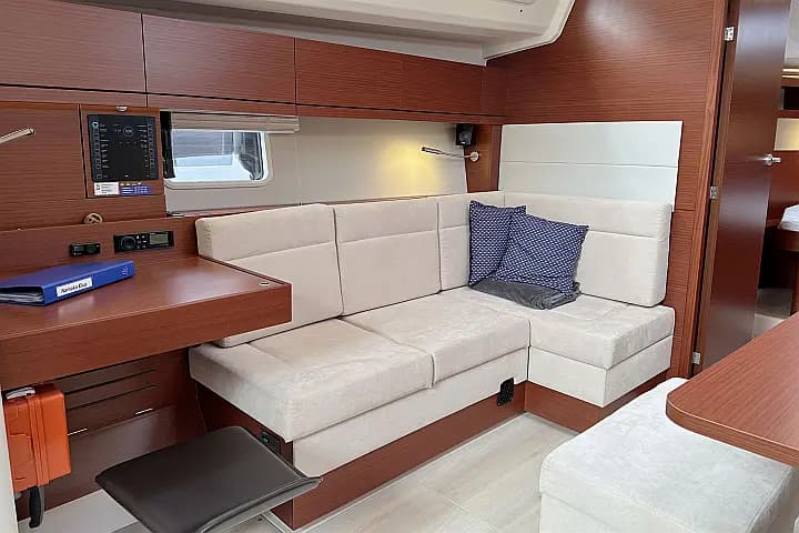 Hanse 458 in Mallorca / Palma de Mallorca / Marina Naviera Balear - Photo 4