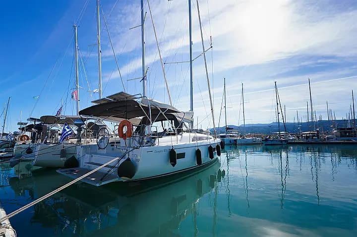 Oceanis 40.1 in Lefkada / Port of Lefkas - Photo 5