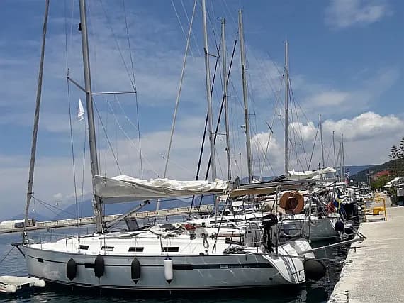 Bavaria 40 Cruiser S in Kefalonia / Sami Port - Photo 1