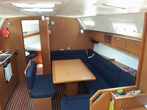 Bavaria 40 Cruiser S in Kefalonia / Sami Port - Photo 3