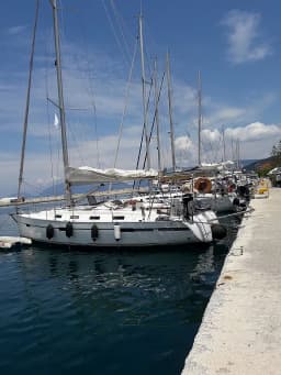 Bavaria 40 Cruiser S in Kefalonia / Sami Port thumbnail 7