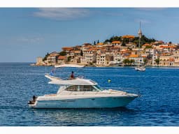 Prestige 36 Fly in Primošten / Marina Kremik thumbnail 14