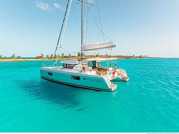 Lagoon 42 in Eden Island / Mahe, Victoria / Eden Island Marina - Photo 1