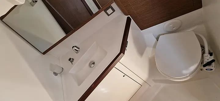 Oceanis 46.1 in Dubrovnik / ACI Marina Dubrovnik - Photo 5