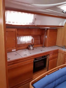 Bavaria 39 Cruiser in Krk / Punat / Marina Punat thumbnail 7