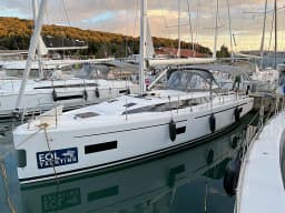 Bavaria C38 in Pula / Tehnomont Marina Veruda thumbnail 19